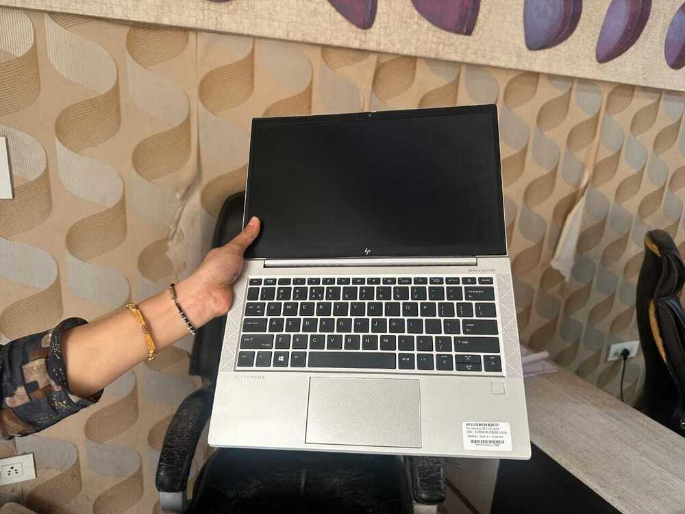 Hp 830 G7 - Available Color: Sliver