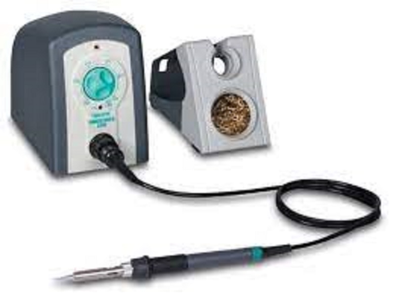Quick 3103 Analog Soldering Station (70 Wattt) - Color: Multicolor
