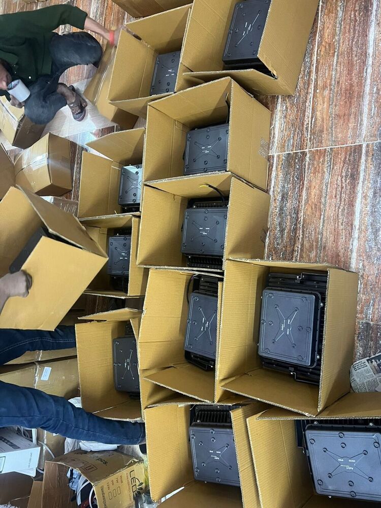 Led Flood Light - Material: Ms