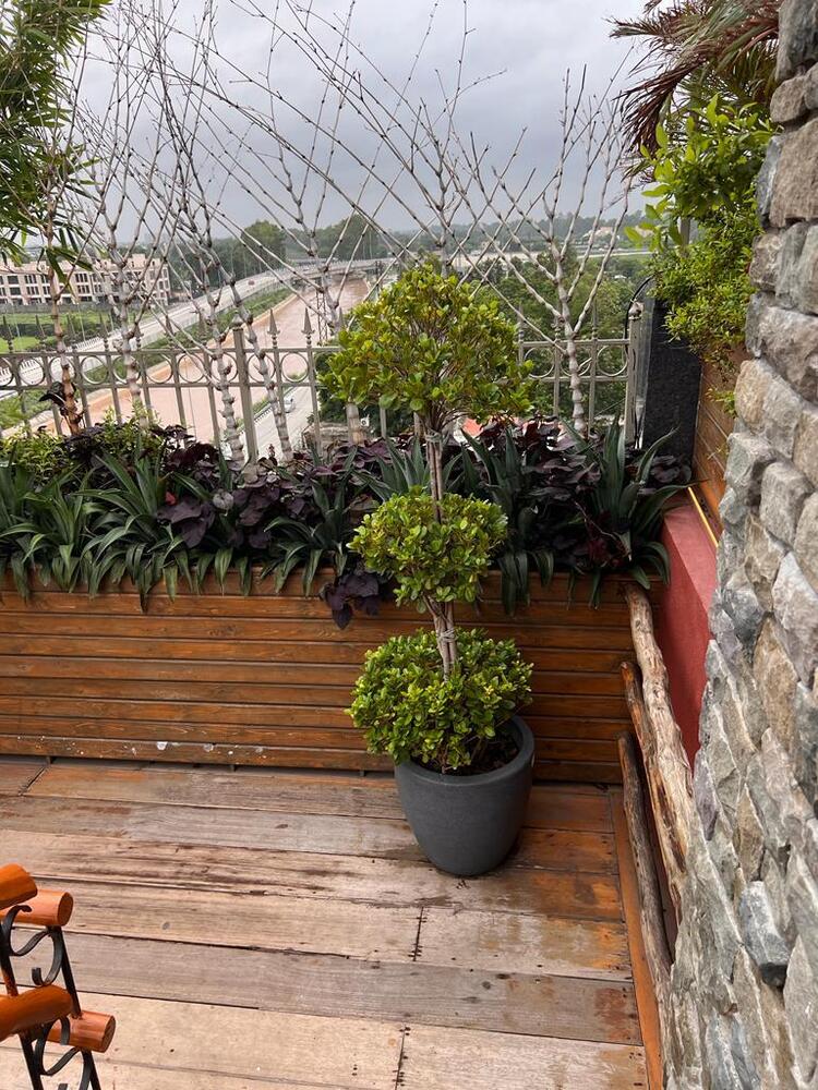 Round Pot Urn 17 - Color: Grey Stone Sand Stone