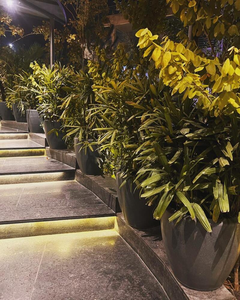 Round Pot Urn 17 - Color: Grey Stone Sand Stone