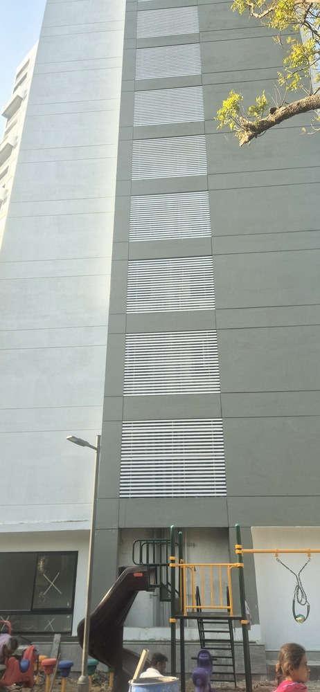 Metal baffle louvers