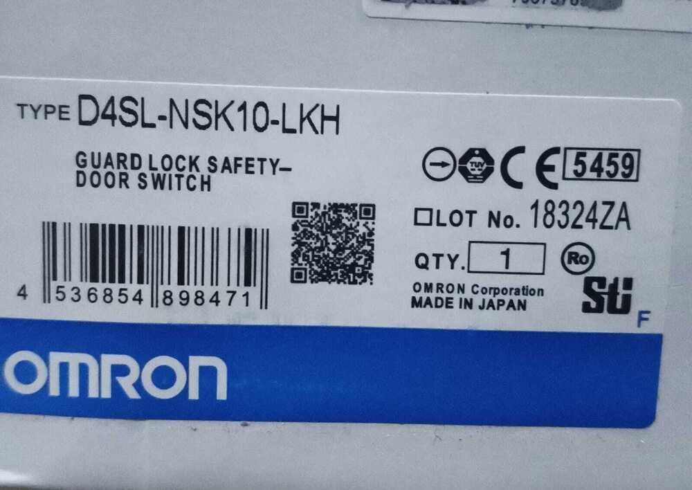 OMRON GUARD LOCK SAFETY DOOR SWITCH, D4SL-NSK10-LKH