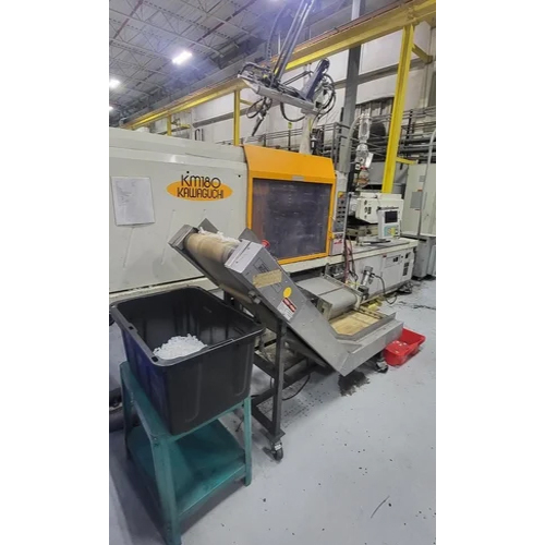 Japanese Injection Moulding Machine - Capacity: 200 Tons/Day Ton/Day