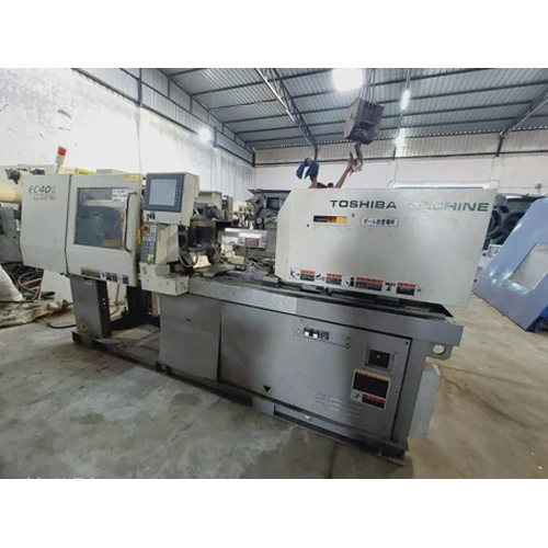 Horizontal Automatic Plastic Injection Molding Machine - Capacity: 40 Ton Ton