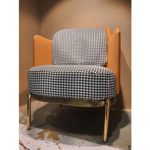 018 Cafe Lounge Chair