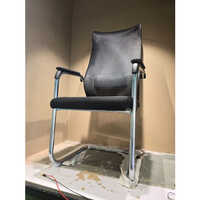 014 High Back Office Chair - Color: Black