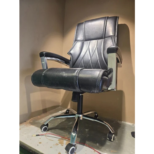 ANTY Black Leather Boss Chair