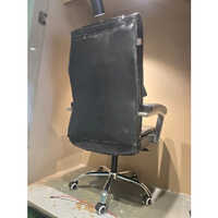 ANTY Black Leather Boss Chair