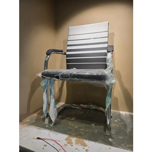 007 Grey Visitors Chair