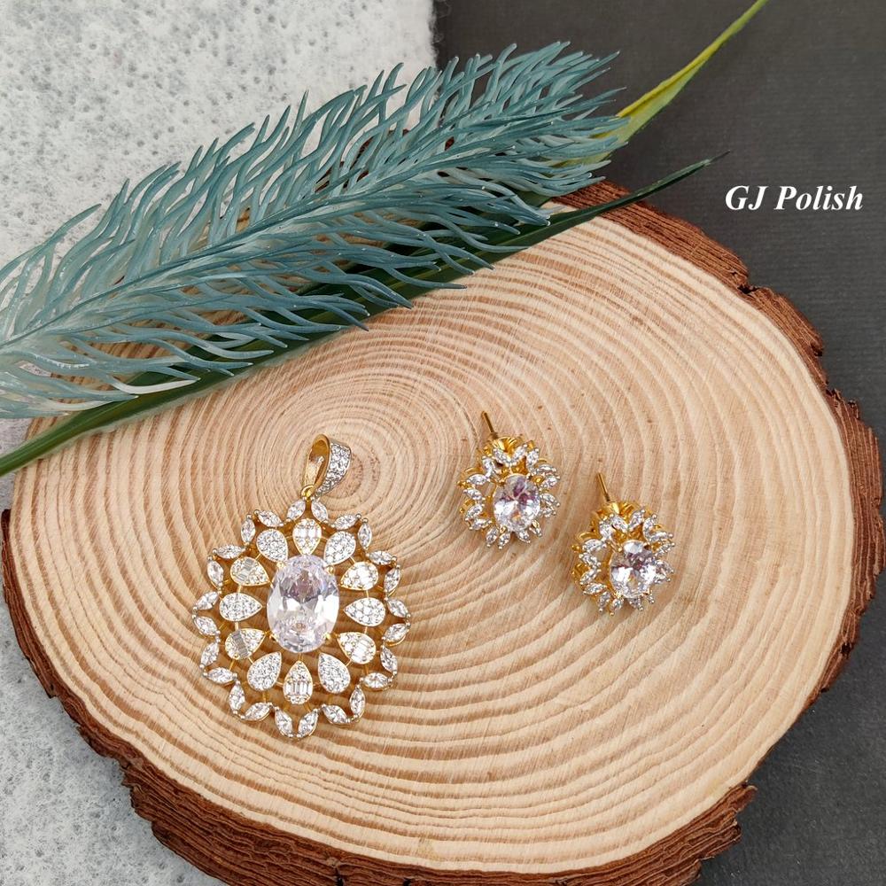 Classic AD Pendant Set