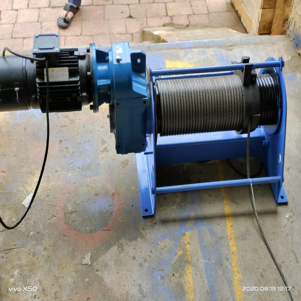 Cage Hoist - Capacity: 2-3 Ton