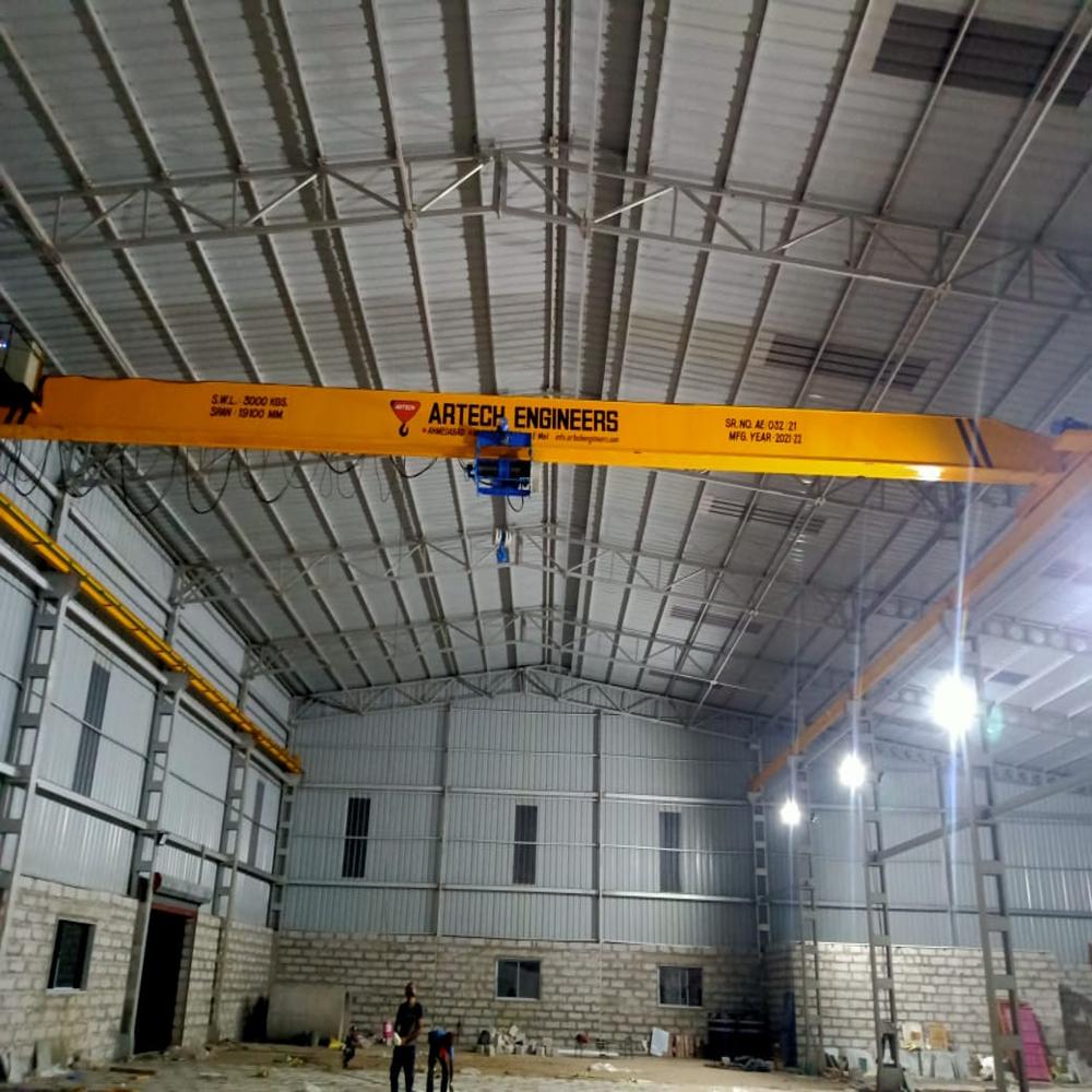 Heavy Duty Eot Cranes - Steel Construction, High Load Capacity, Versatile Lifting Solutions