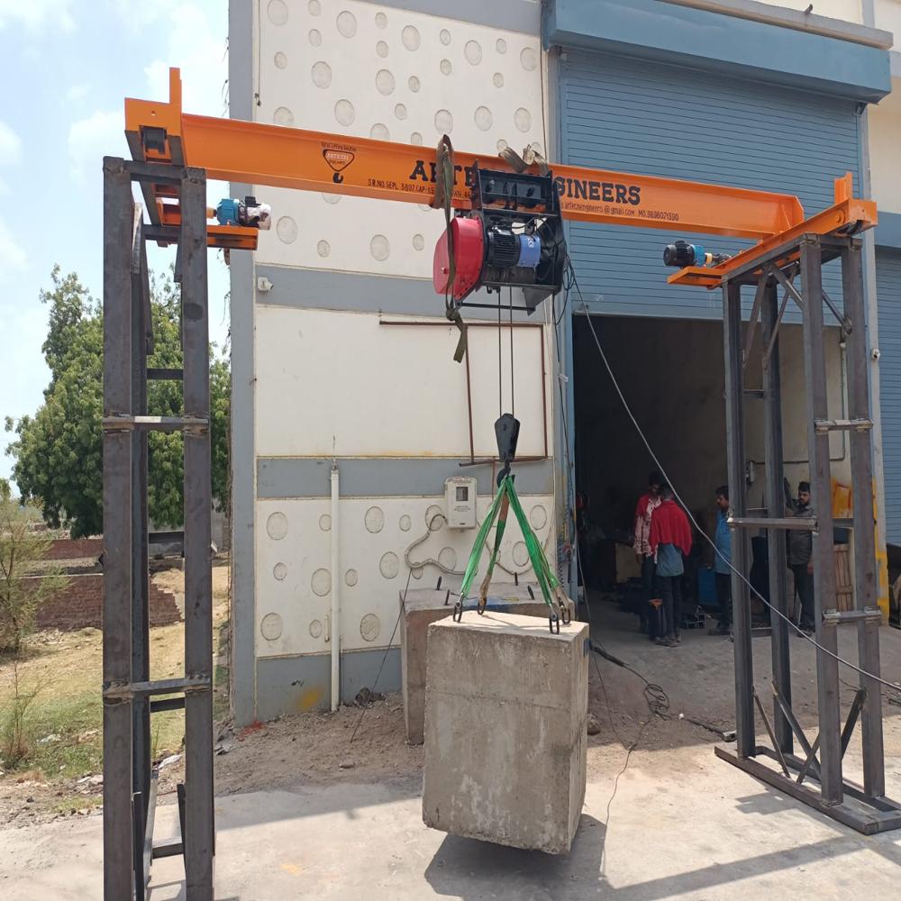 Heavy Duty Eot Cranes - Steel Construction, High Load Capacity, Versatile Lifting Solutions
