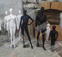 FM4 White Glossy Female Mannequin