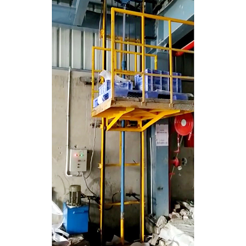 Single Mast Hydraulic Goods Lift - Capacity: 1-2 Ton Ton