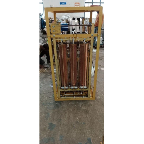 Servo Voltage Stabilizer 500 Kva - Efficiency: 99 %