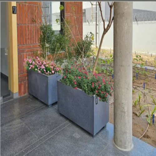 Roxy Planter - Color: Grey Stone Sand Stone