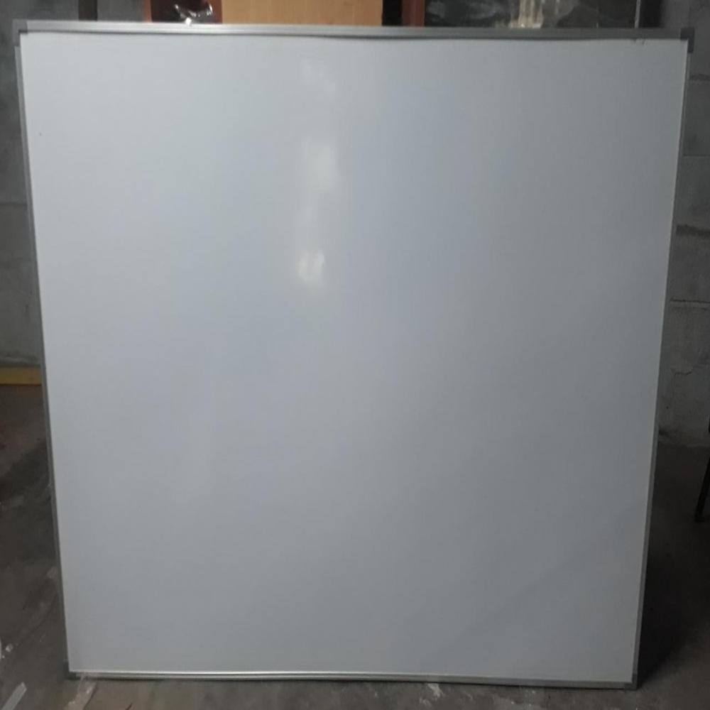 magnetic white marker board