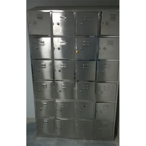 Polished Stainless Steel Locker - Color: Silver