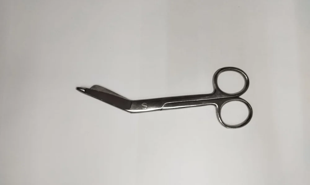 Gauze Cutting Scissor - 5.5