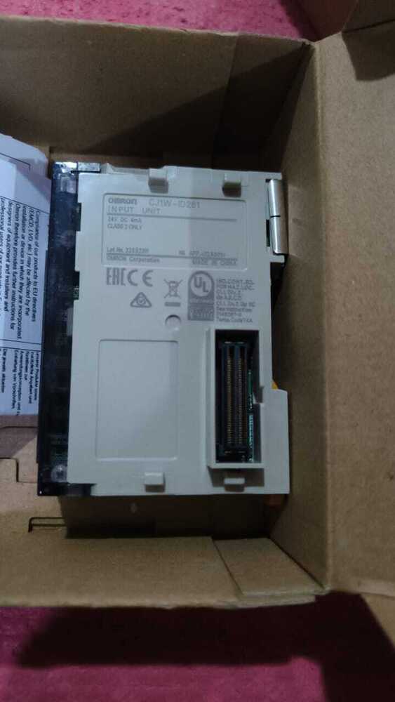 OMRON INPUT UNIT PLC 24VDC, CJ1W-ID261