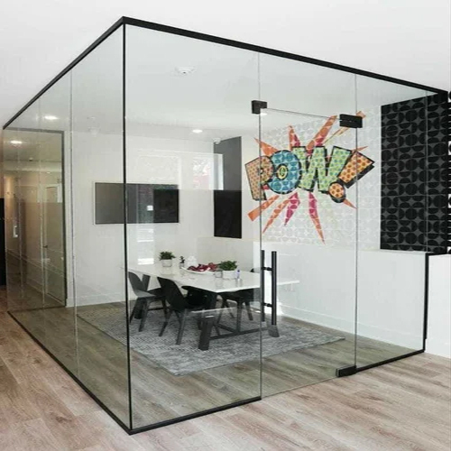 Glass Partition - Color: Transparent