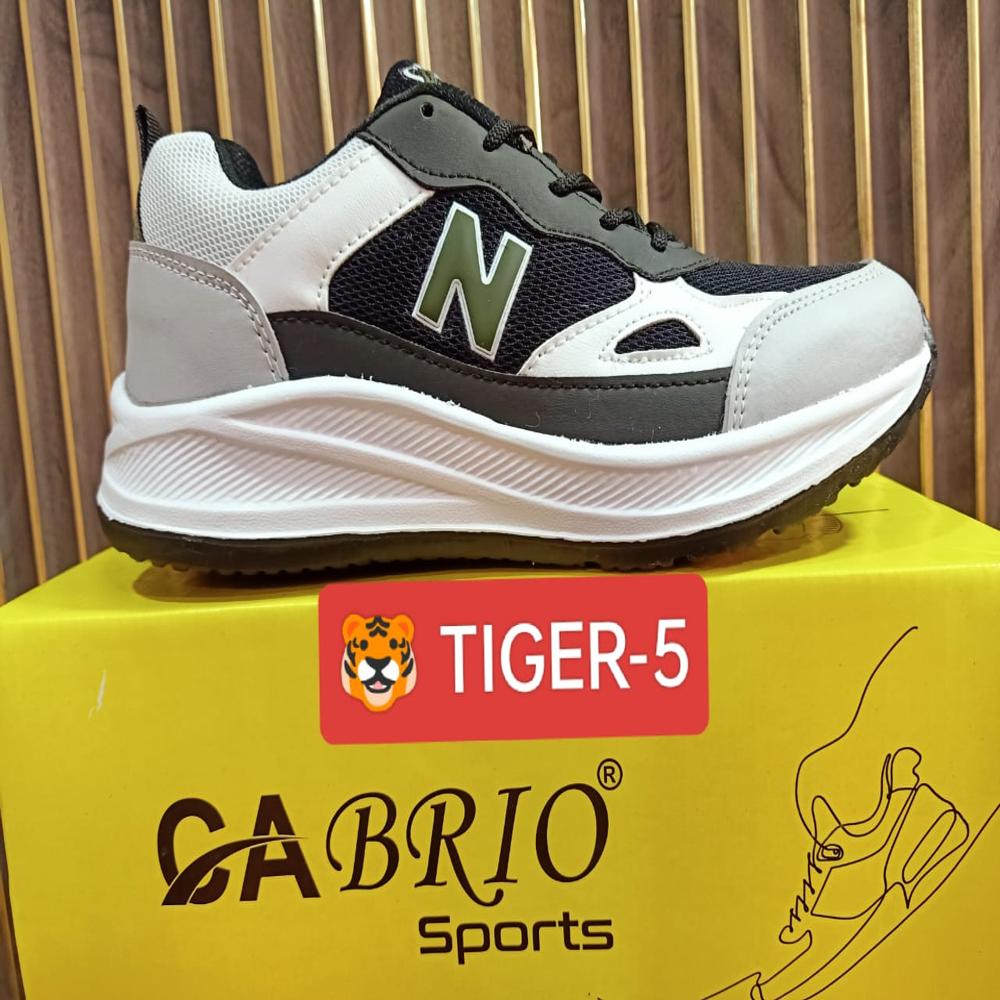 sports shoes