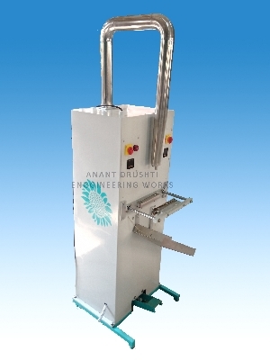 Pedal Operated Manual Milk Packing Machine P-500 - Automatic Grade: Automatic