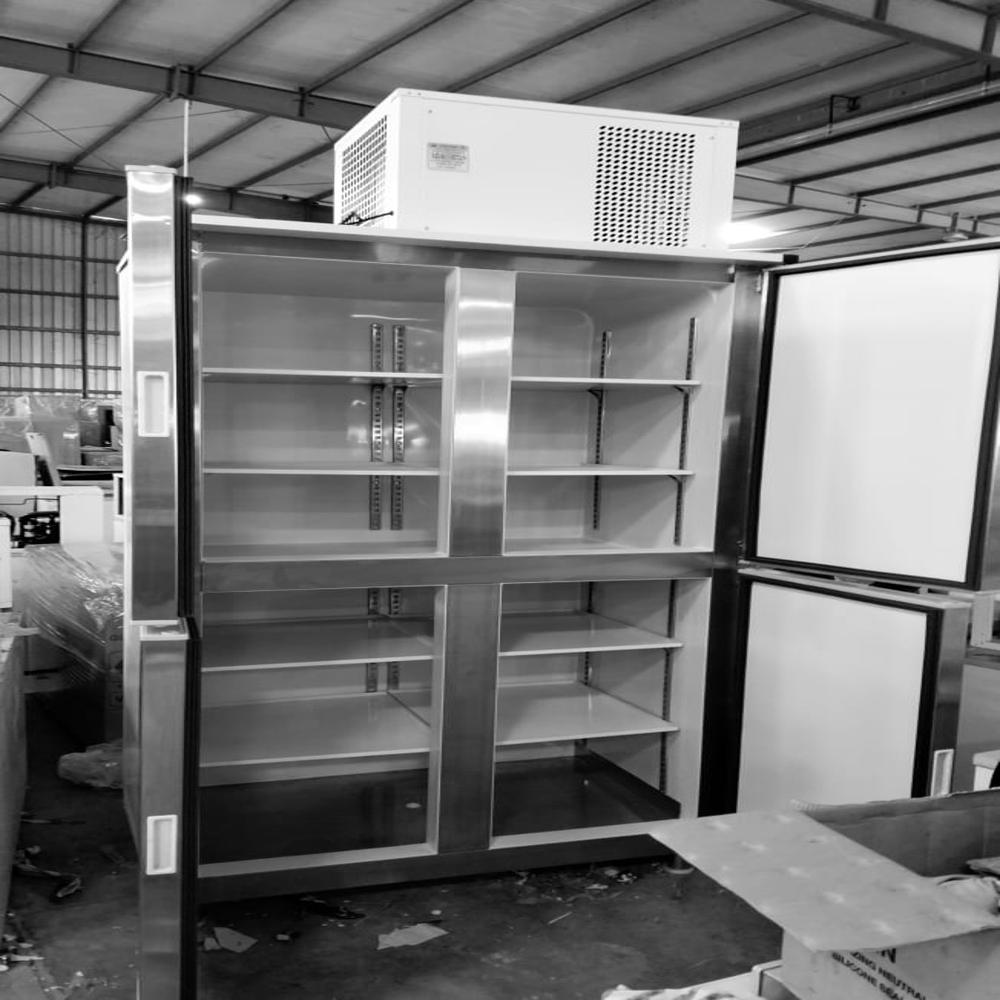1000 Ltr Vertical Freezer - Dimension (L*w*h): 84x44x30 Inch (In)