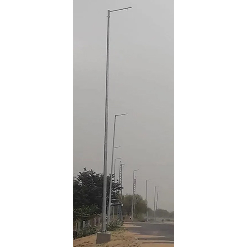 Street Light Pole - Color: Silver