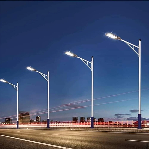 Dual-Arm Street Light Pole - Features: Rust Proof