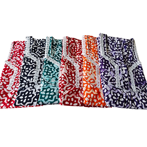 Batik Side Pockets Hand Piping Nighty - Color: Multi