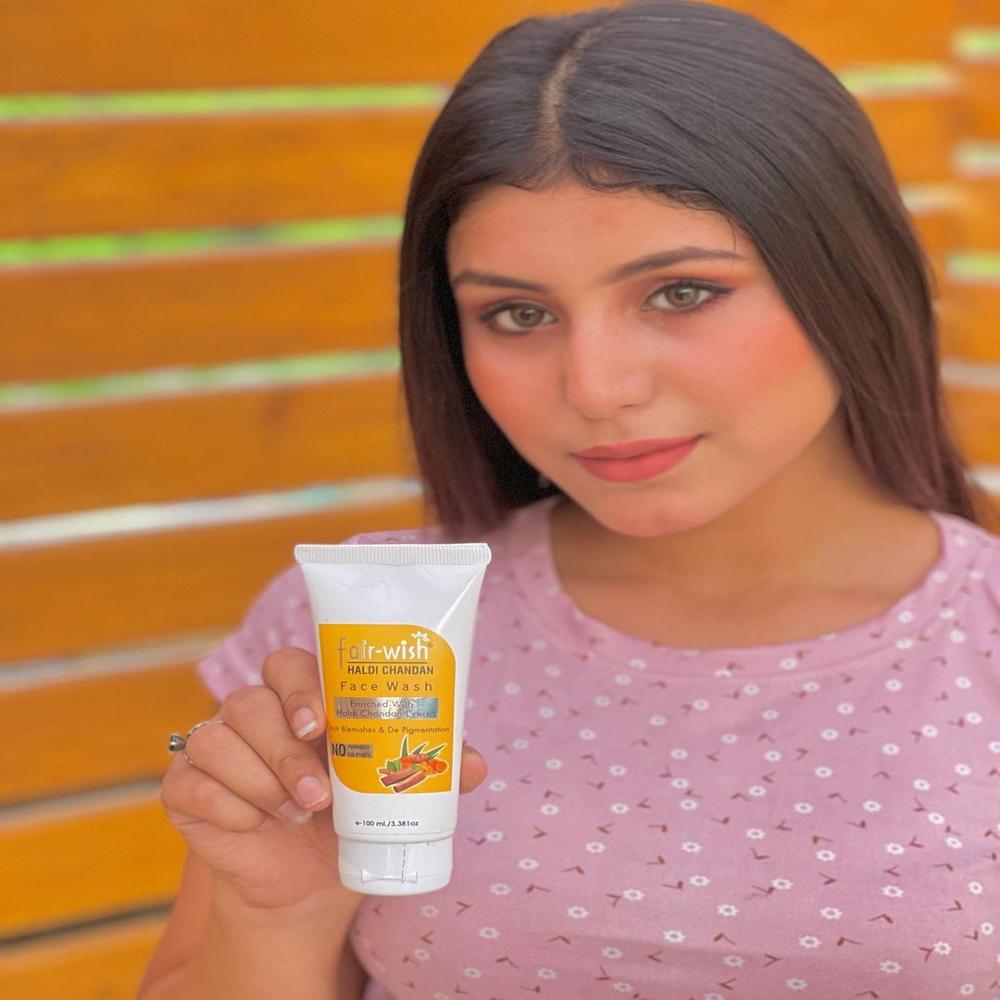 Haldi Chandan Face Wash