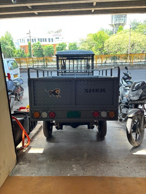 Sher E-cart Loader - Battery Capacity: 105 Ampere-hour (Ah)