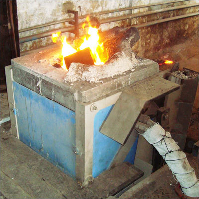 300kg क्रूसिबल पिघलाने वाली भट्टी