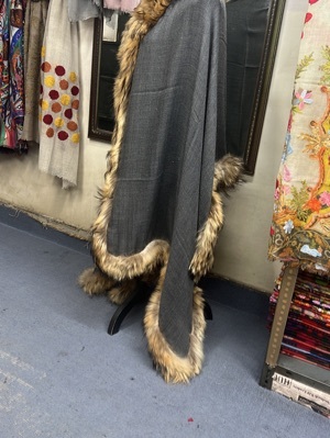 Woolen shawl