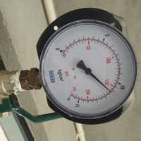 Analog Pressure Gauge