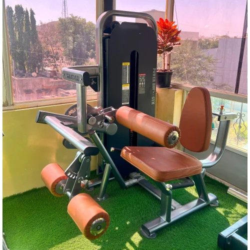 Signature Series Leg Curl And Leg Extension - Features: Durable