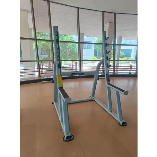 Squat Rack - Features: Durable