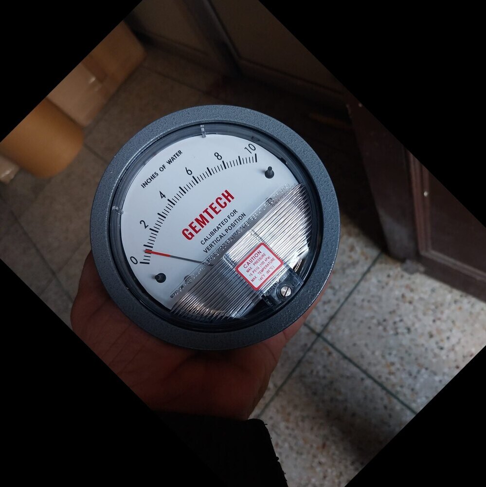 GEMTECH Differential Pressure Gauge Range 0-5 Inches
