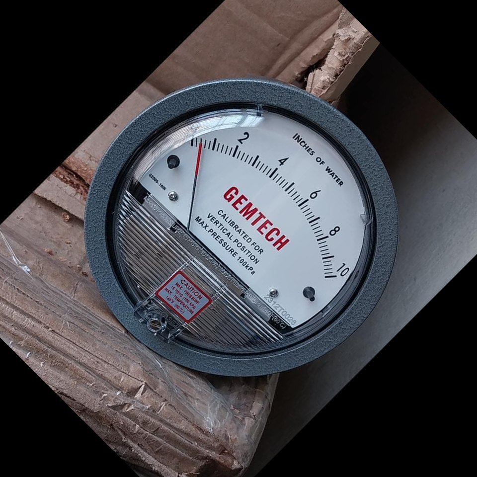 GEMTECH Differential Pressure Gauge Range 0-5 Inches