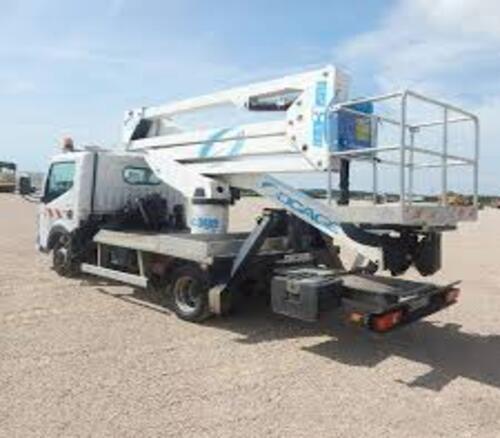 Cherry Picker Rental Services - Diesel Power, 20m Working Height, 12m Horizontal Reach, 230kg Lifting Capacity | CE Certified, 1.5m x 1m Platform for Aerial Tasks