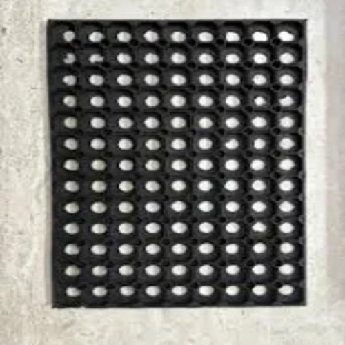 Black rubber Hollow Door Mat Size(45x75)