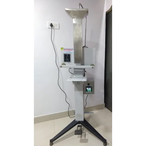 Semi Automatic Milk Packing Machine