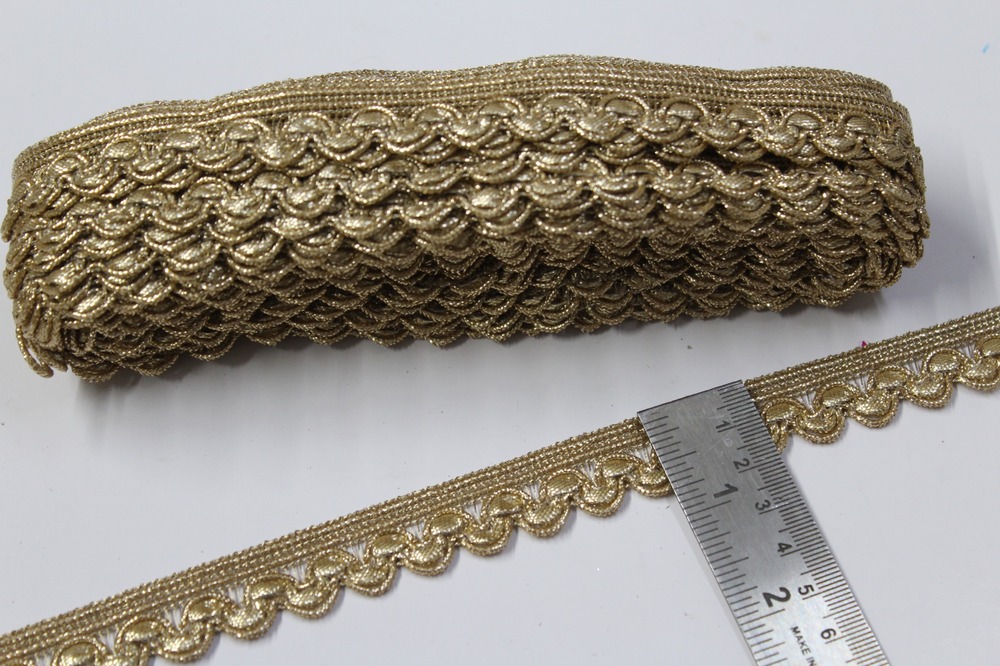 Golden Zari, Border Lace