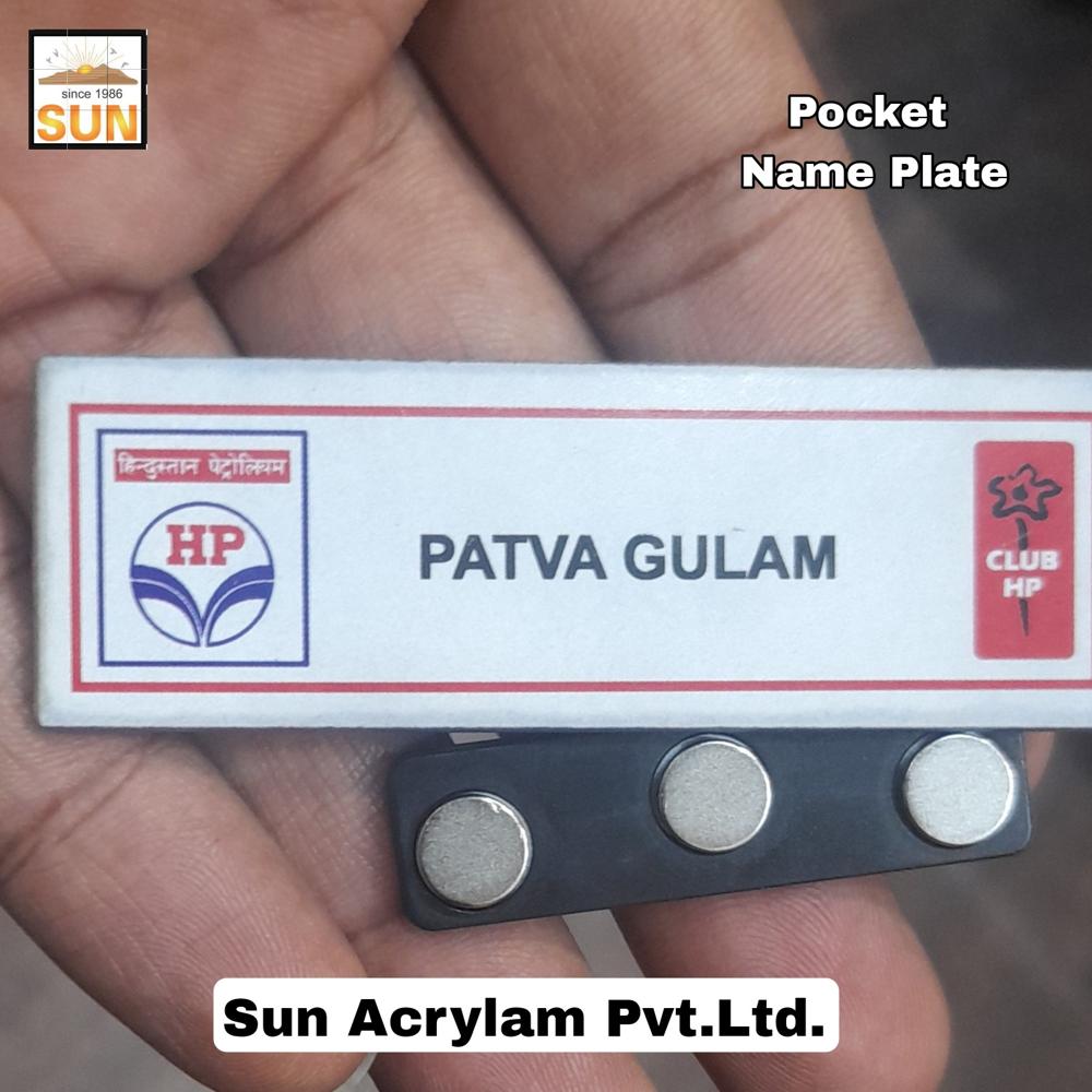 Name Badges - Color: Golden