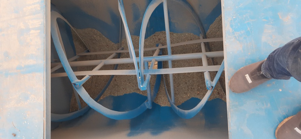 Ribbon Blender - Automatic Grade: Semi-automatic