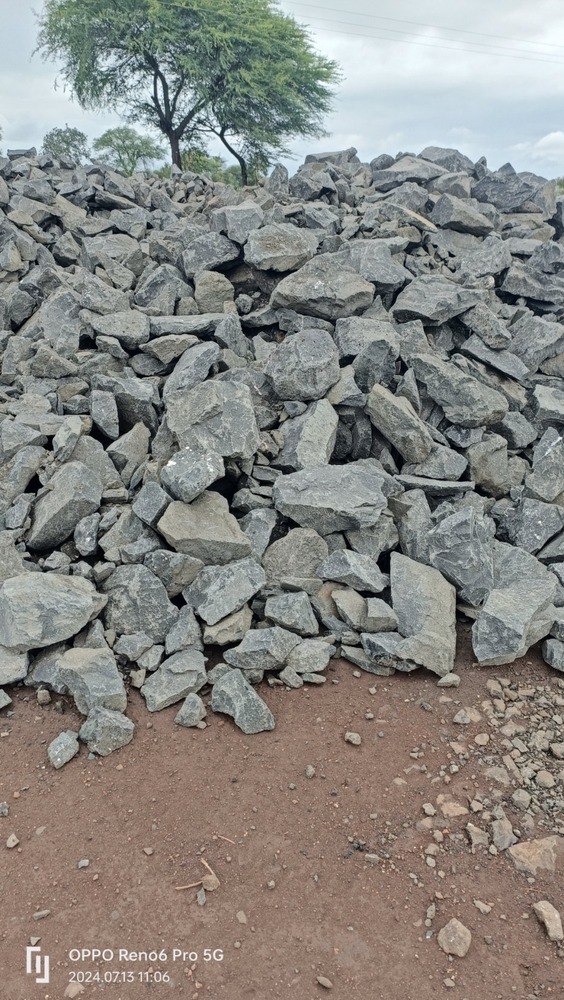 200Mm Solid Construction Crushed Stone - Natural Stone Type: Sandstone