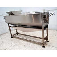 Electric Vegetable Washer - Capacity: 200 Kg/hr